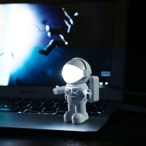 astronaut-lamp-usb_eaf67d0e-0bd6-410d-a29d-d8202b3e046d lampe astronaute USB