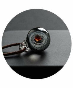 collier univers dark