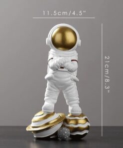 figurine astronaute maitre univers or