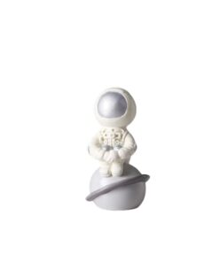 petite figurine astronaute