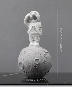 figurine petit astronaute lune argent