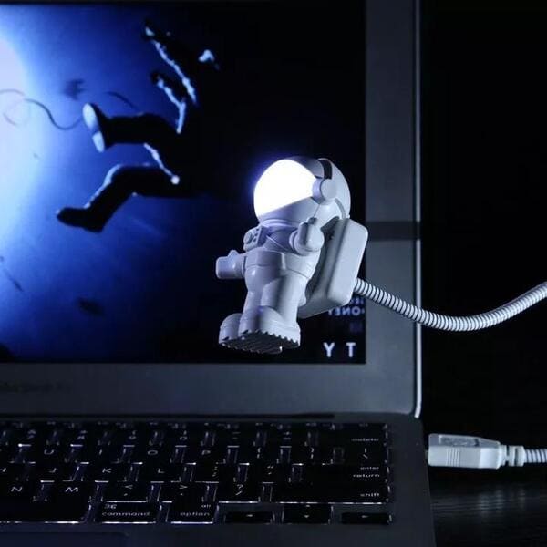 lampe-astronaute-usb_329e9832-d41e-437f-8033-94a4b95d6a71 lampe astronaute usb