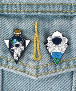 pins astronaute pack