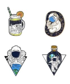 pins astronaute