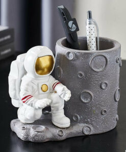 pot-a-crayon-astronaute