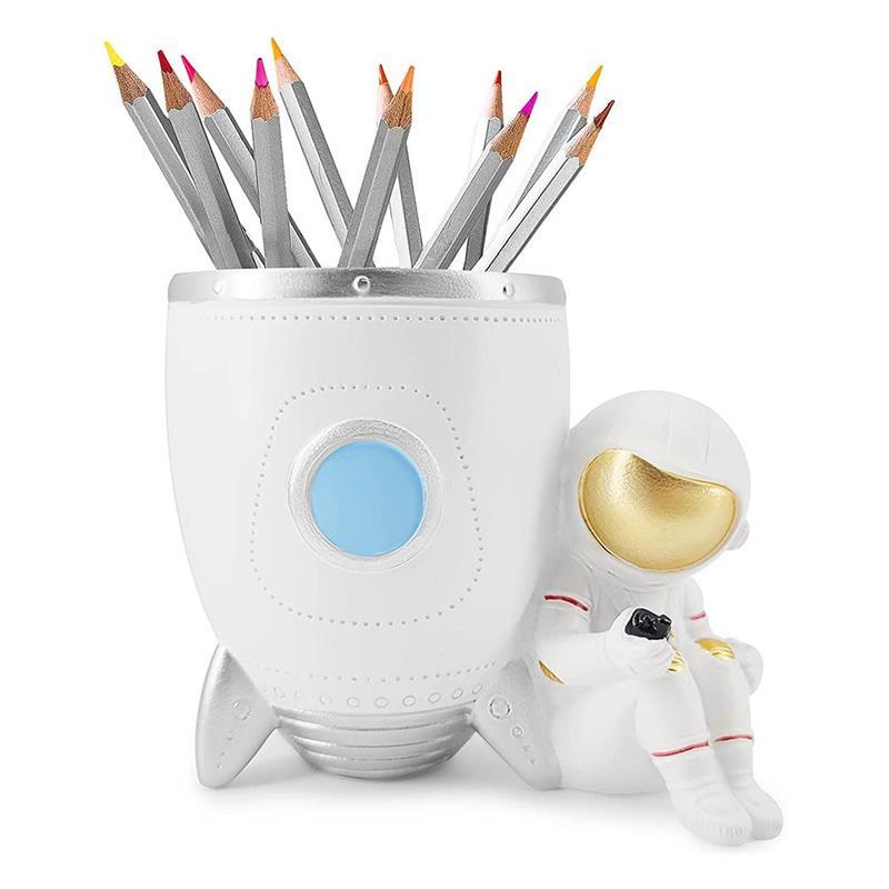 pot-a-crayon-astronaute_94346177-3994-4373-89b6-c0b73f5469f5 pot-a-crayon-astronaute