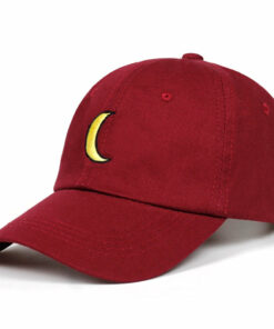 casquette lune rouge