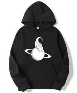 sweat astronaute saturne